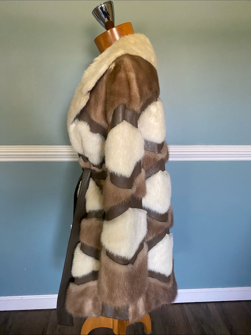 VINTAGE 1960S OLEG CASSINE PATCHWORK FUR LEATHER JACKET with tie waist. Size M - Picture 3 of 12